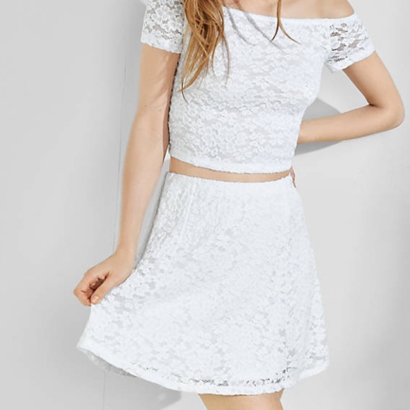 Express One Eleven White Lace Miniskirt - Picture 4 of 4